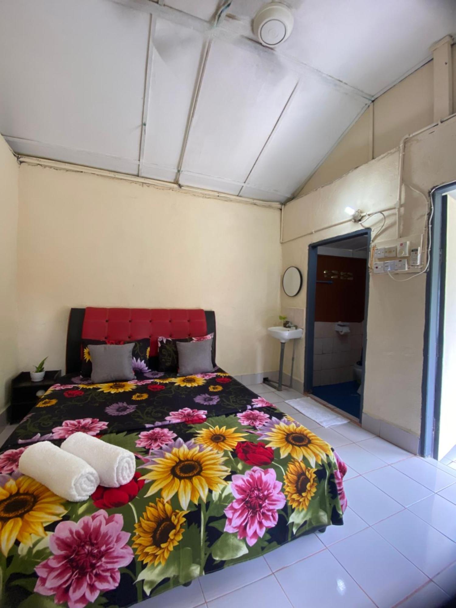 Durian Chalet Kuala Tahan Zewnętrze zdjęcie